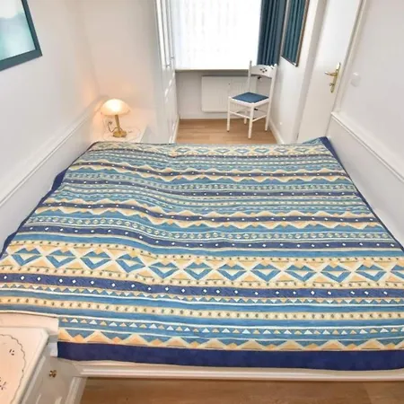 Carmen Sylva, App 15 *