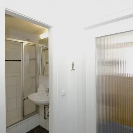 Appartement Carmen Sylva, App 15 *