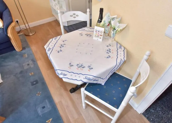 Carmen Sylva, App 15 *