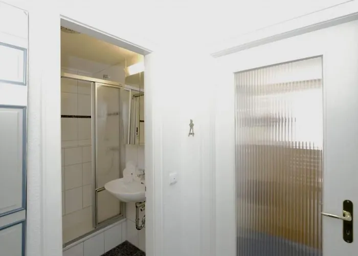 Appartement Carmen Sylva, App 15 *